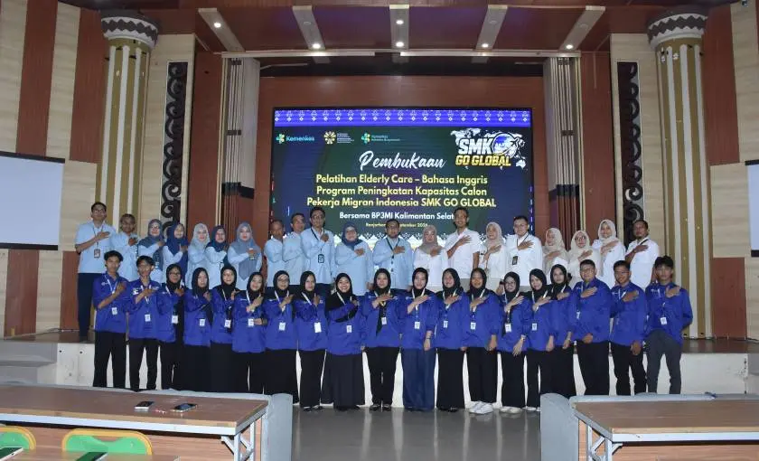 Poltekkes Kemenkes Banjarmasin Dukung Program SMK Go Global melalui Pelatihan Elderly Care dan Bahasa Inggris