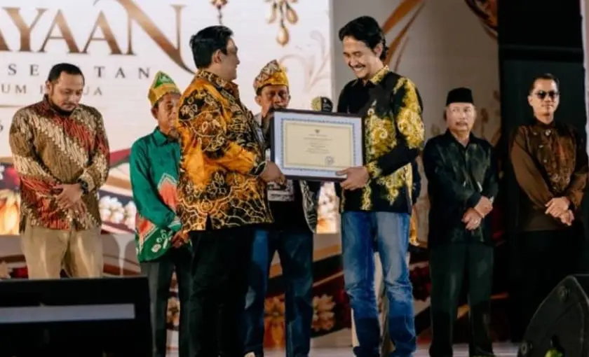 Ketua Jurusan Kesehatan Gigi Poltekkes Kemenkes Banjarmasin Raih Anugerah Kebudayaan Kalimantan Selatan 2026